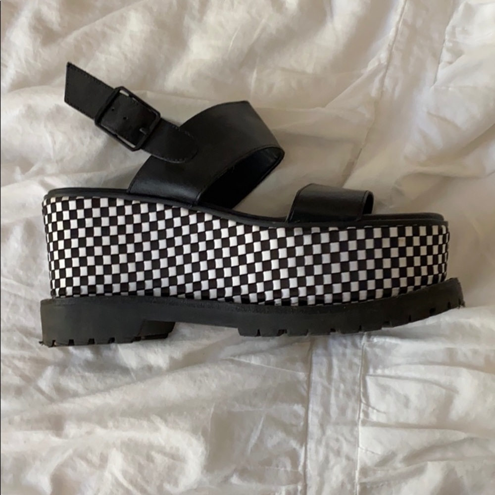 kendall + kylie platform shoe